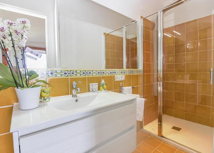 Via Col Vento Konukevi 4*