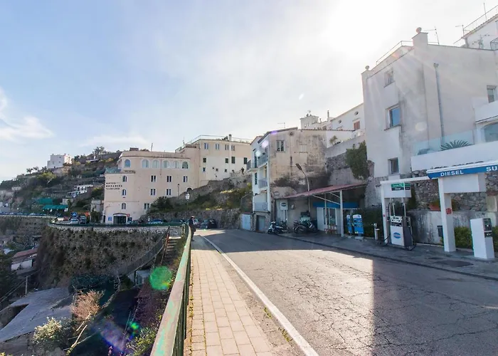 Via Col Vento Konukevi